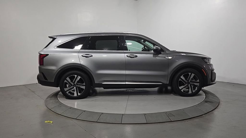 Used 2023 Kia Sorento EX image 7
