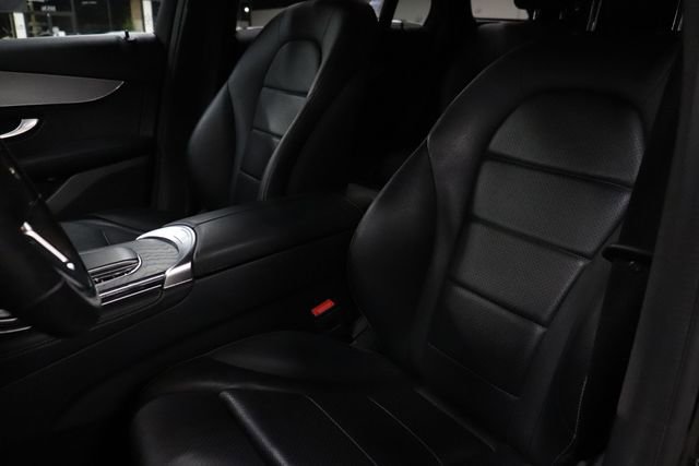 Used 2020 Mercedes-Benz GLC 300 image 11