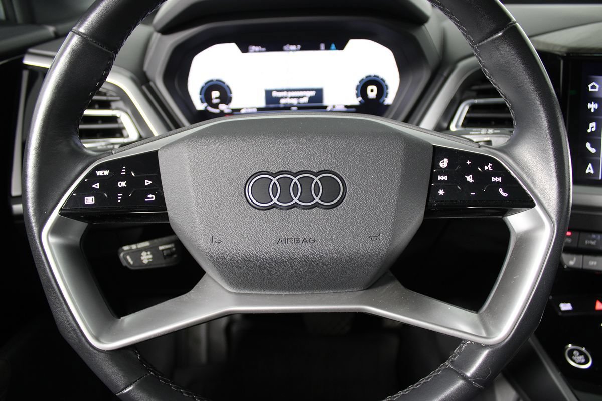 Used 2023 Audi Q4 e-tron Premium Plus w/ Premium Plus RWD image 5
