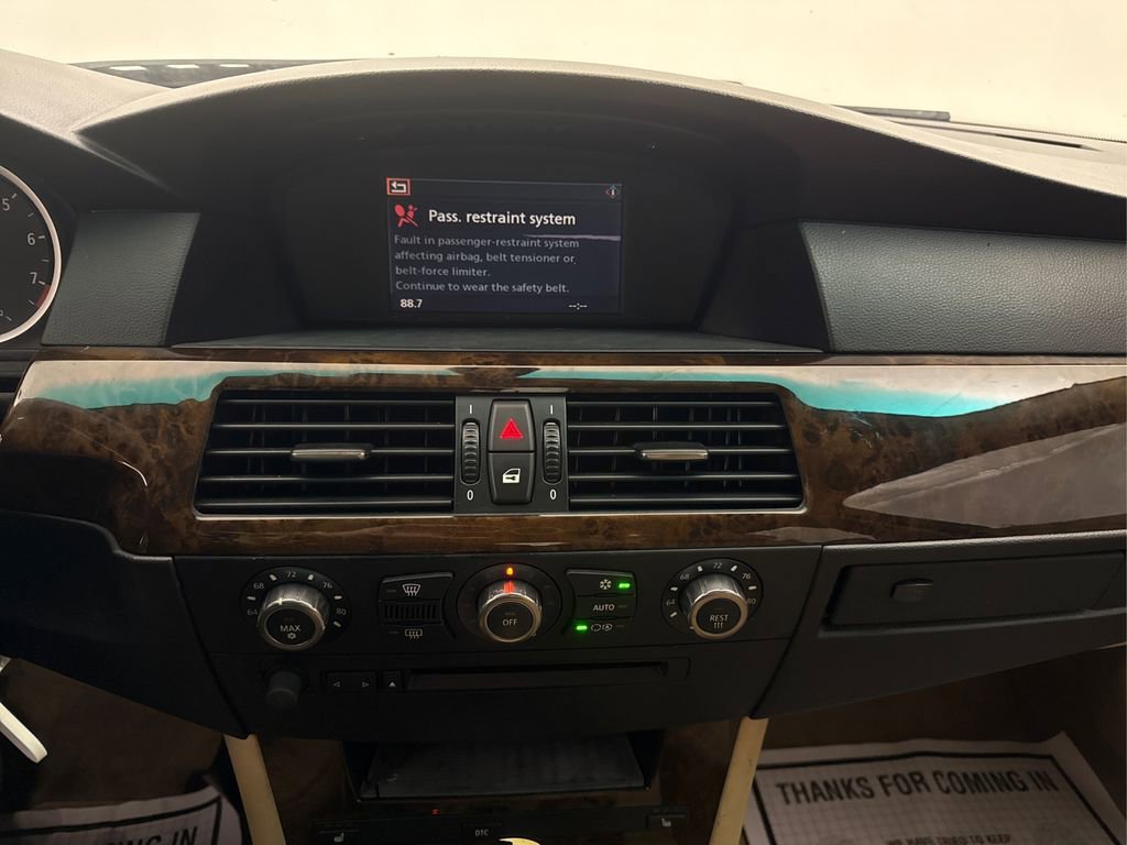 Used 2006 BMW 525i Sedan image 29