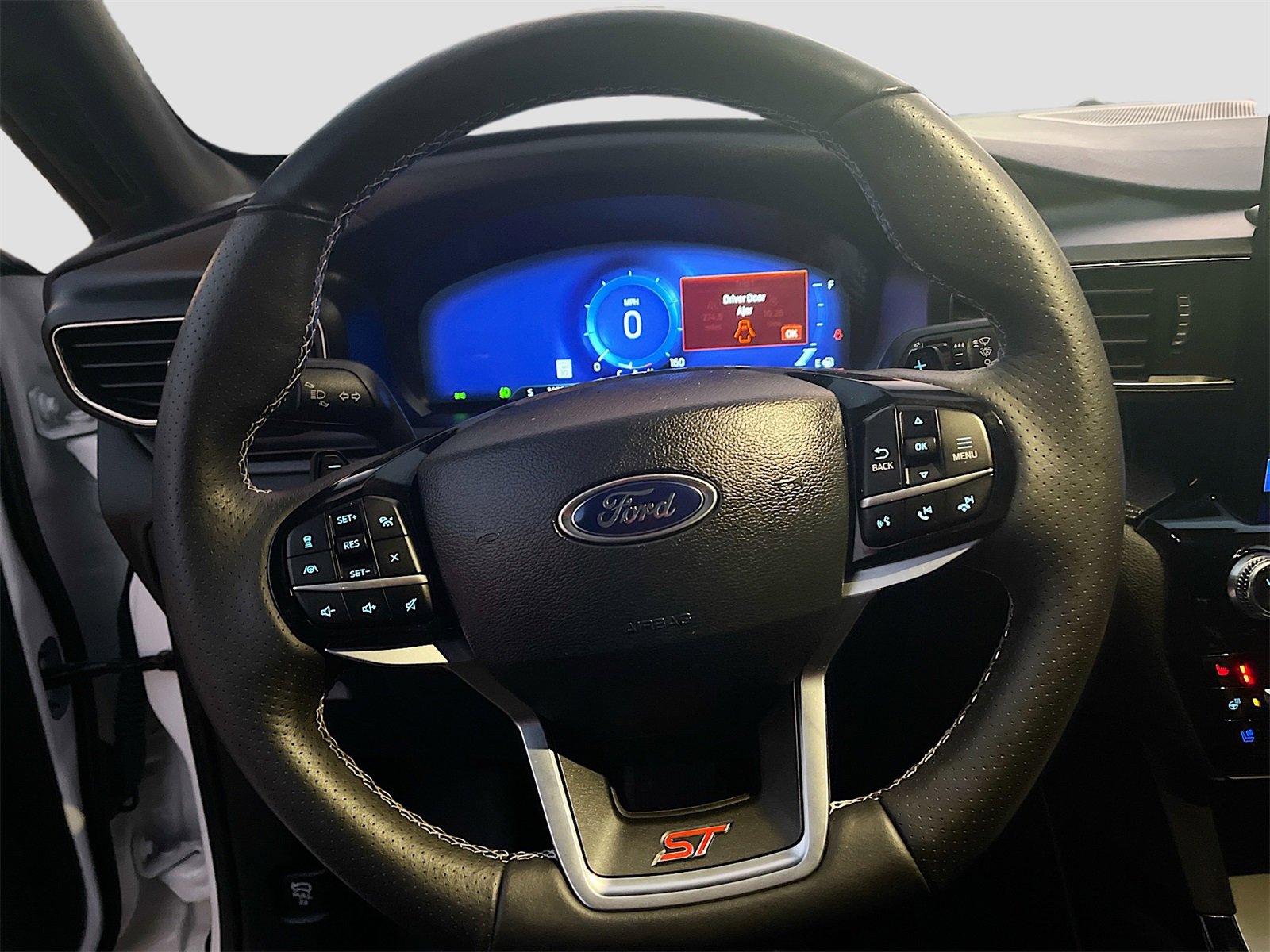 Used 2023 Ford Explorer ST w/ Equipment Group 401A image 11