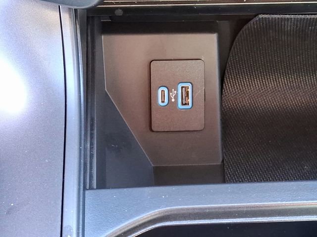 Used 2024 Ford F150 Lariat image 29