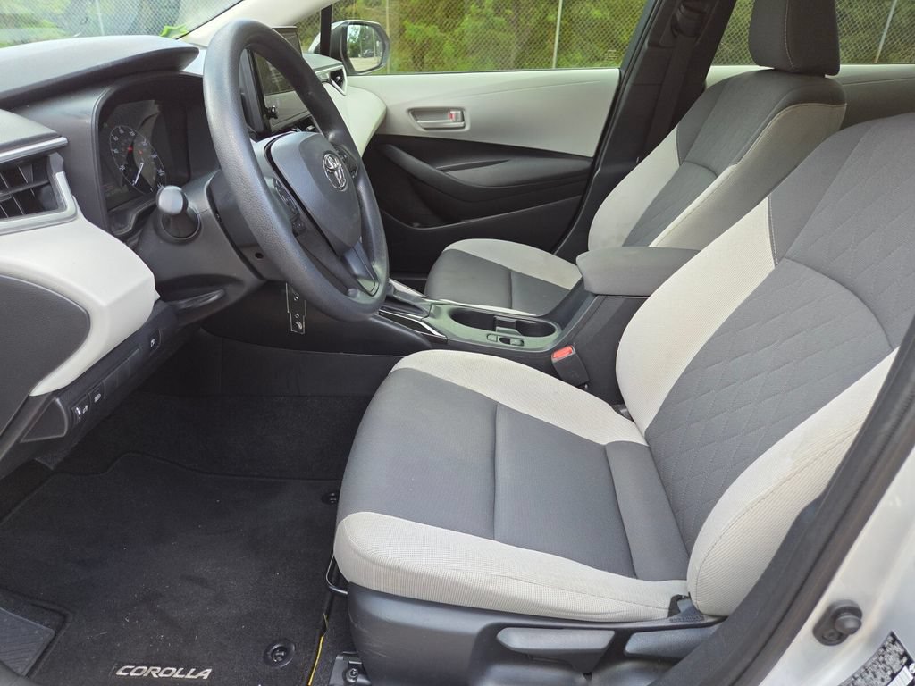 Certified 2025 Toyota Corolla LE FWD image 24