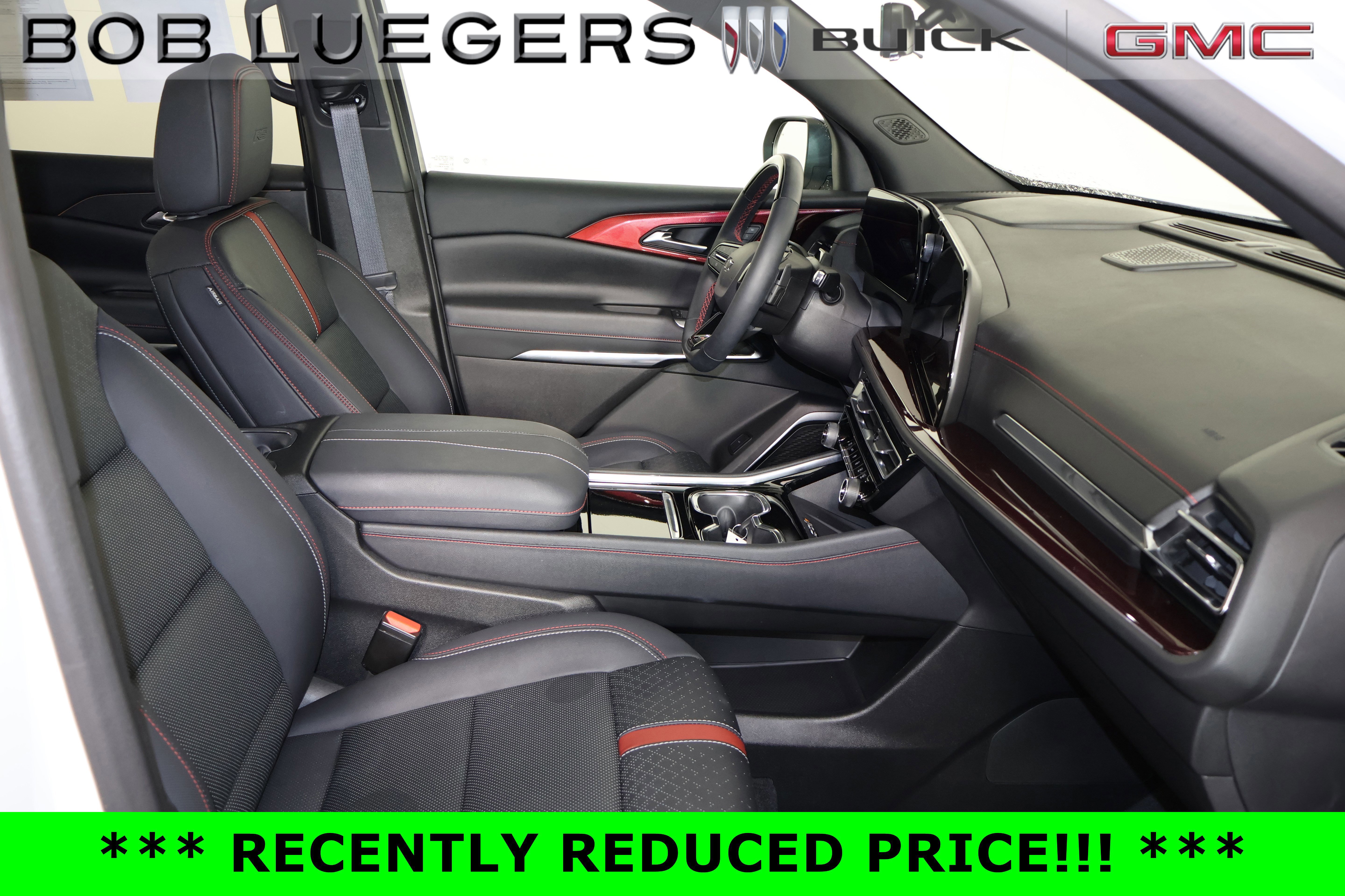 Certified 2024 Chevrolet Traverse RS image 18