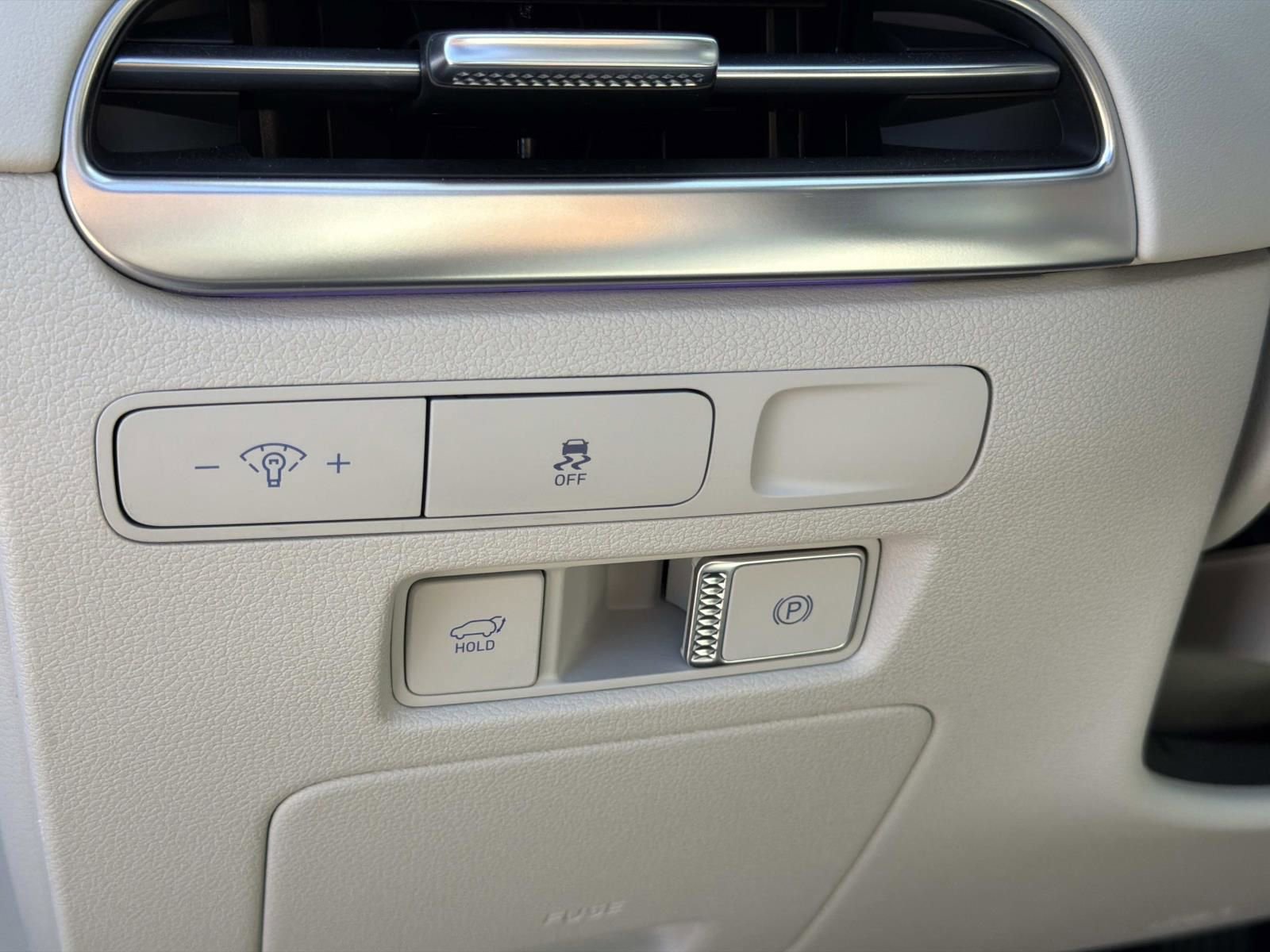 Used 2025 Hyundai Palisade Calligraphy FWD image 23