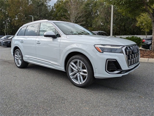 Used 2025 Audi Q7 3.0T Premium Plus image 11