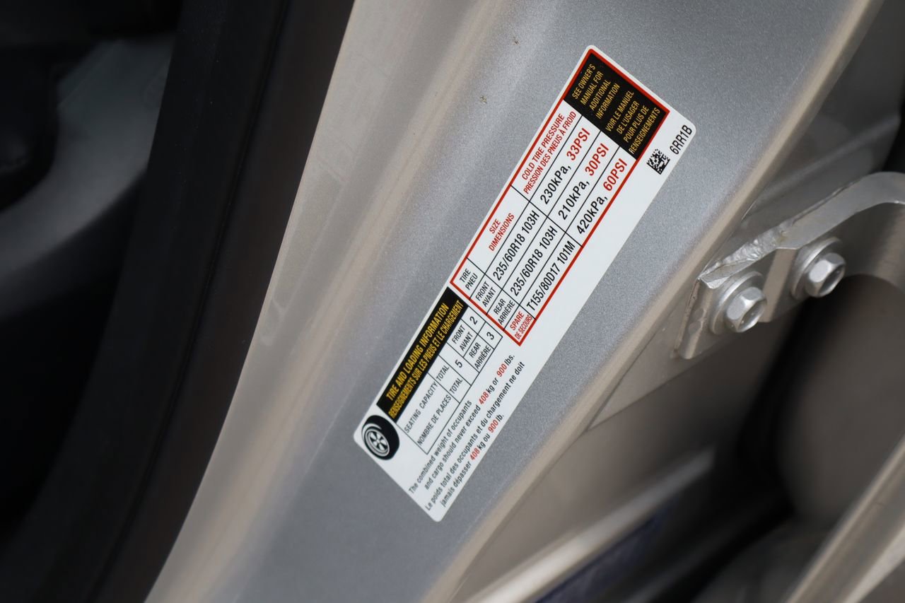 Certified 2025 Nissan Rogue SV w/ SV Premium Package FWD image 30