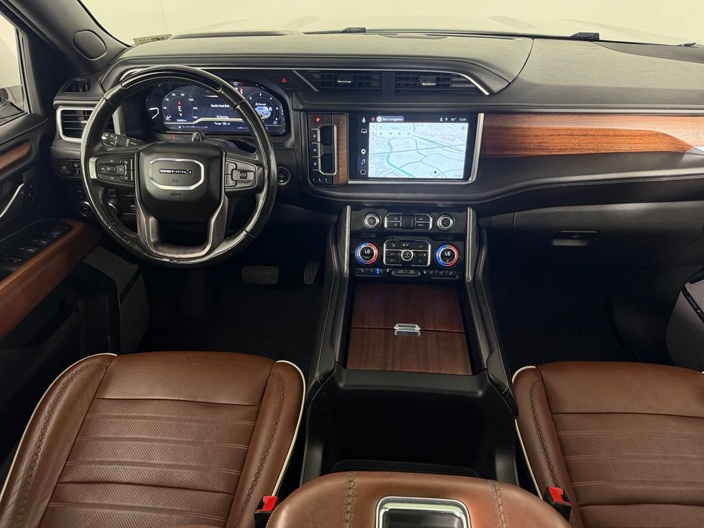 Used 2023 GMC Yukon Denali Ultimate AWD/4WD image 13