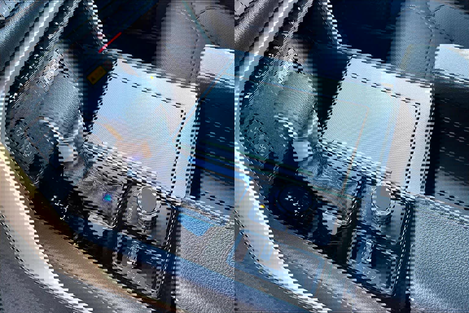 Used 2024 Toyota Sequoia Limited image 15