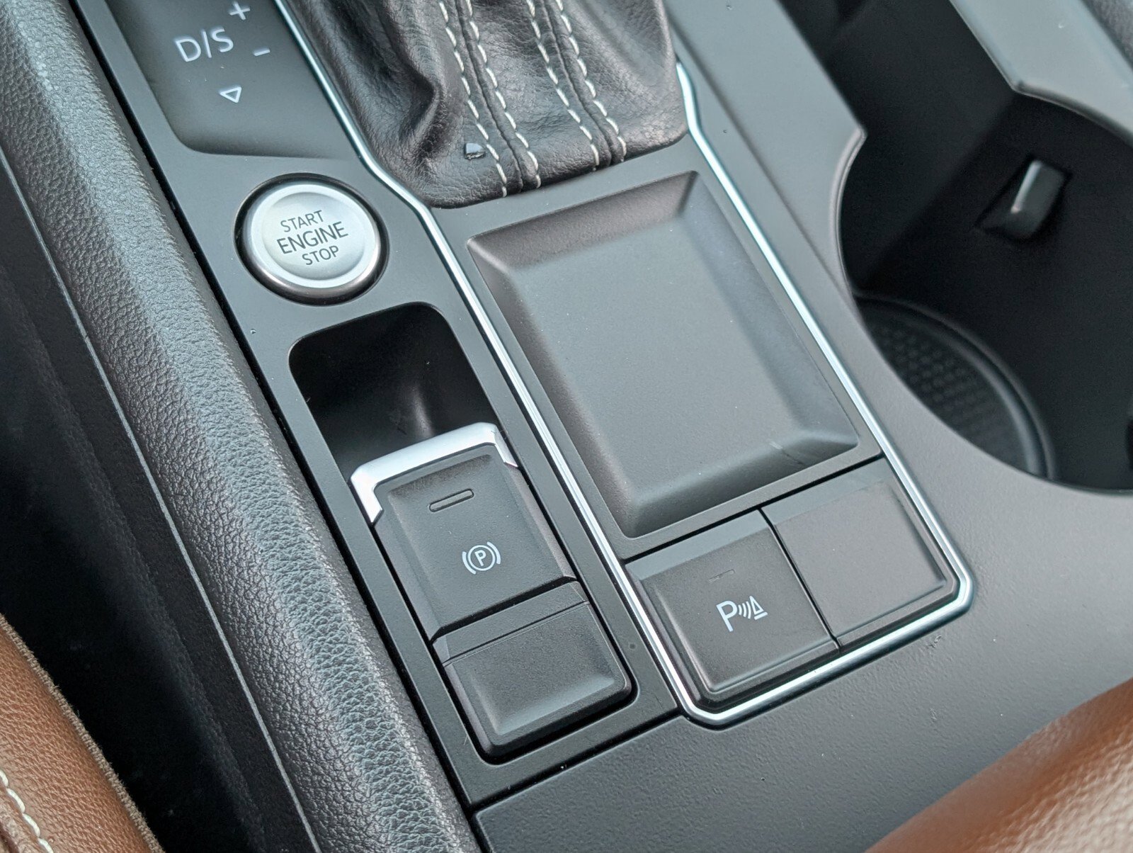 Used 2021 Volkswagen Atlas SE w/ Panoramic Sunroof Package image 27