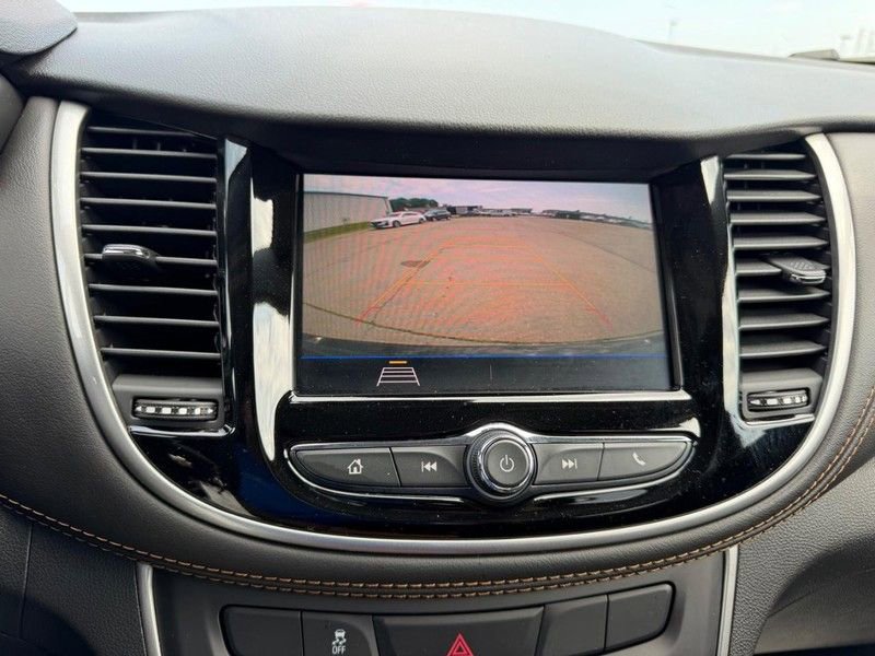 Used 2022 Chevrolet Trax LS w/ Tint and Cruise Package image 19