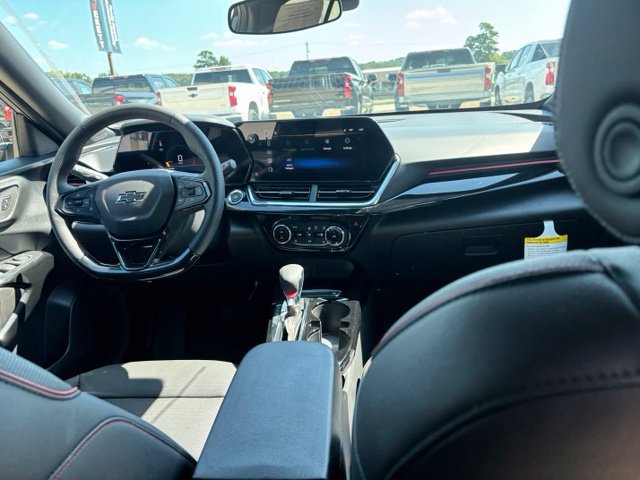 New 2026 Chevrolet Trax RS w/ Sunroof Package FWD image 13