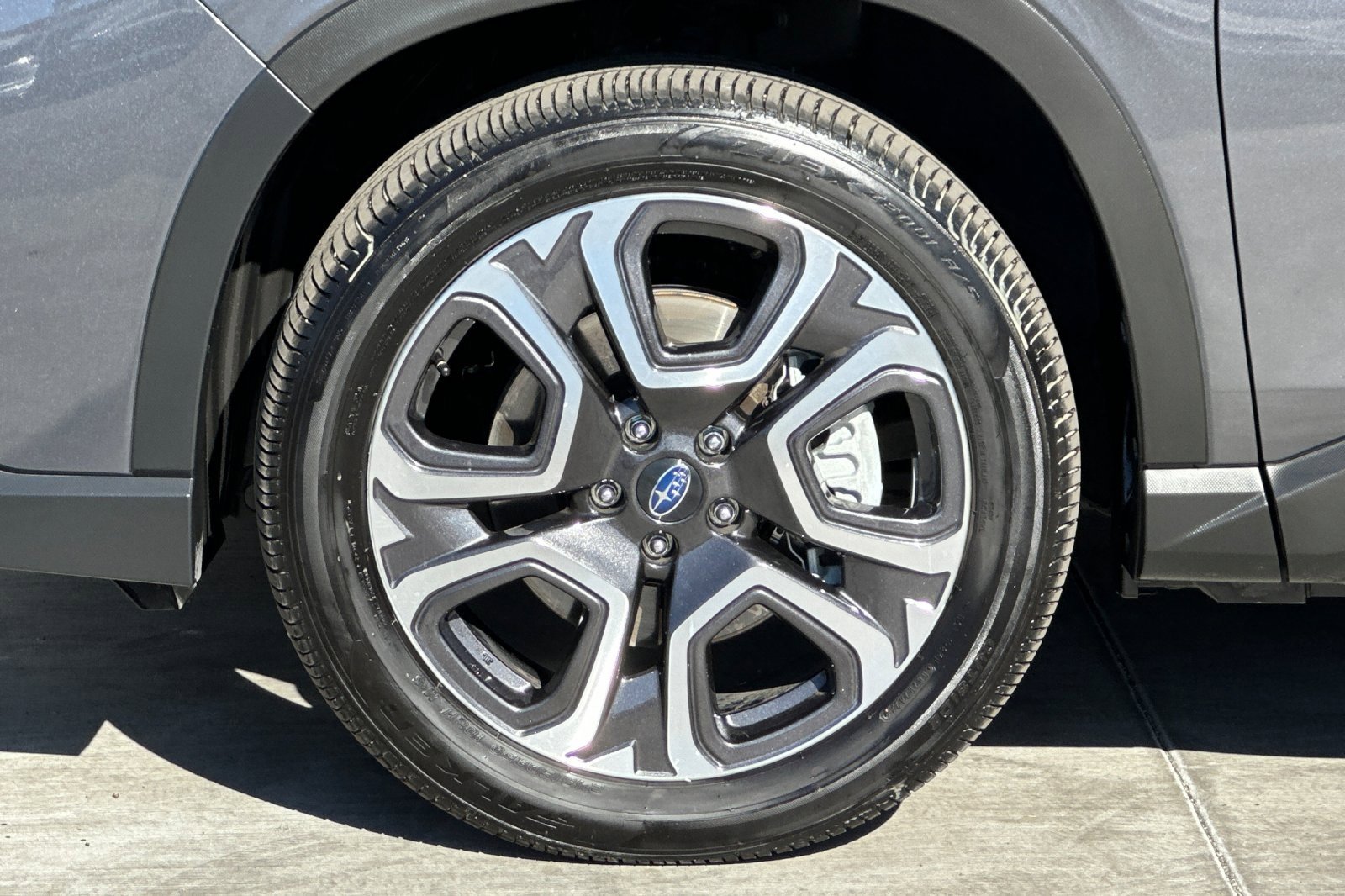 Used 2024 Subaru Ascent Limited w/ Technology Package image 28