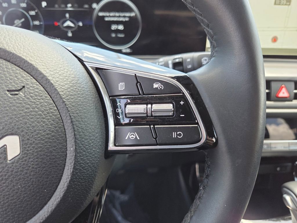 Used 2025 Kia Seltos EX image 27