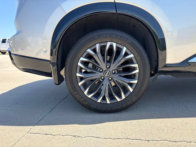 Used 2025 Nissan Rogue Platinum AWD/4WD image 13