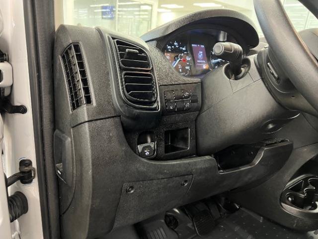 Used 2023 RAM ProMaster 2500 w/ Convenience Group FWD image 11