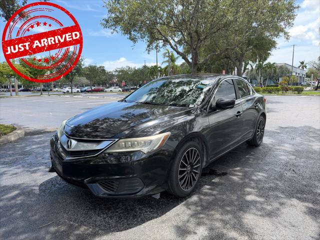 Used 2017 Acura ILX w/ AcuraWatch Plus Package FWD image 2