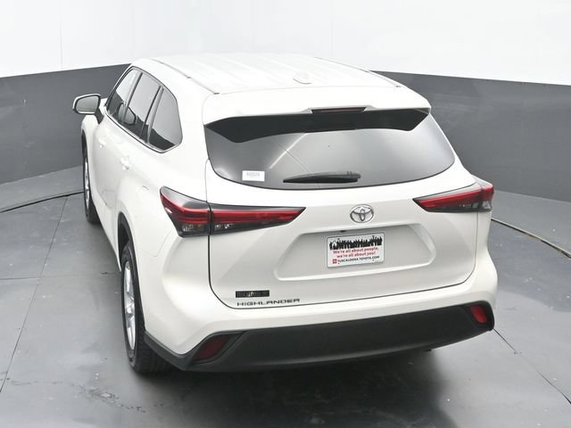 Used 2020 Toyota Highlander LE FWD image 31