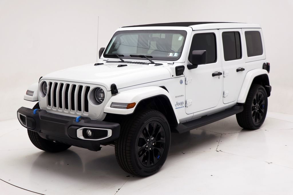 Used 2023 Jeep Wrangler Unlimited Sahara w/ Cold Weather Group AWD/4WD image 2