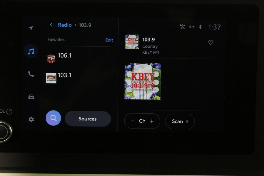 Used 2024 Toyota Tacoma TRD Off-Road image 14