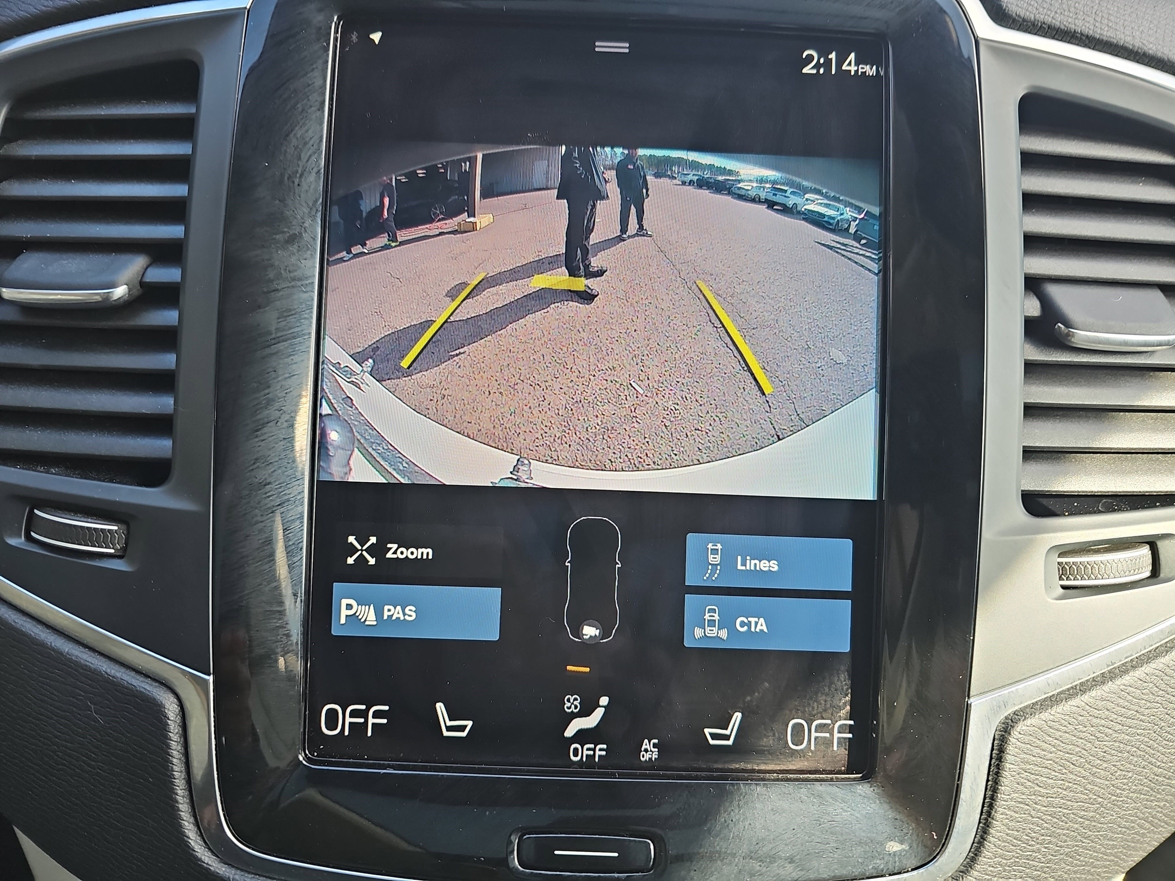 Used 2022 Volvo XC90 T6 Momentum w/ Climate Package image 24