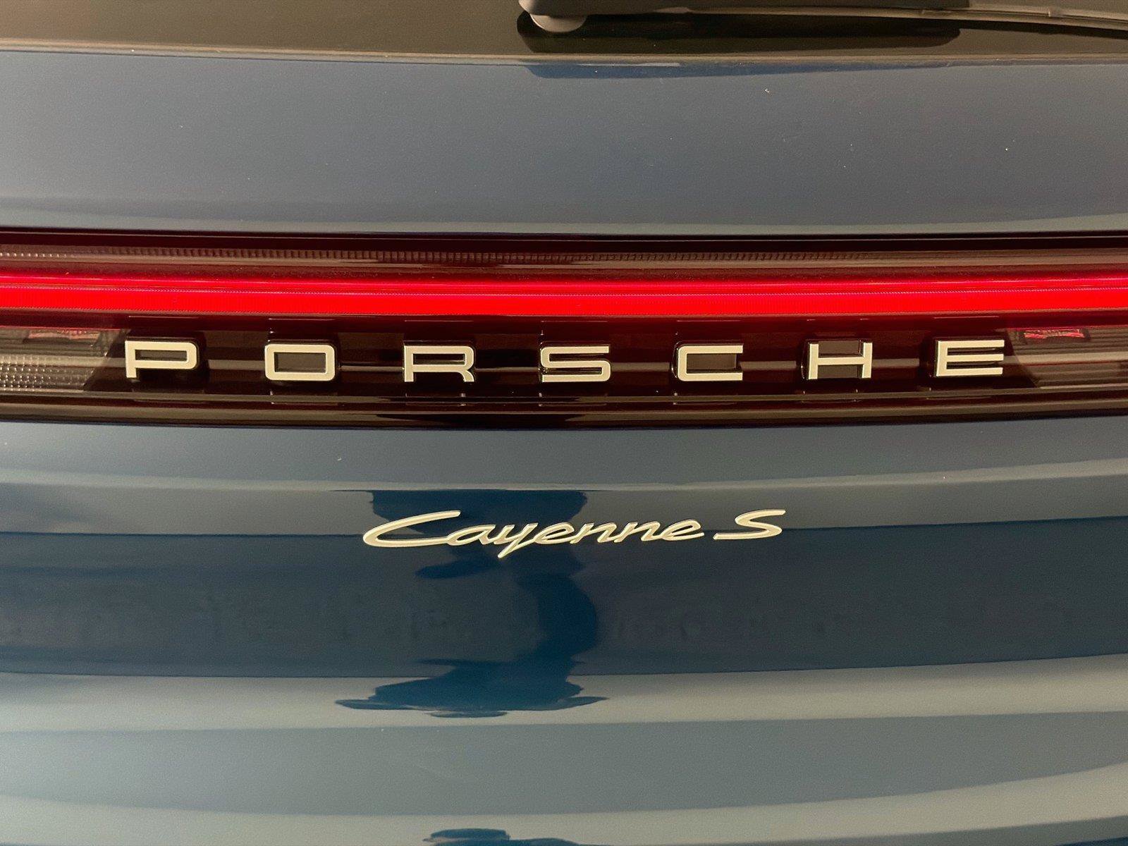 Certified 2026 Porsche Cayenne S AWD/4WD image 17