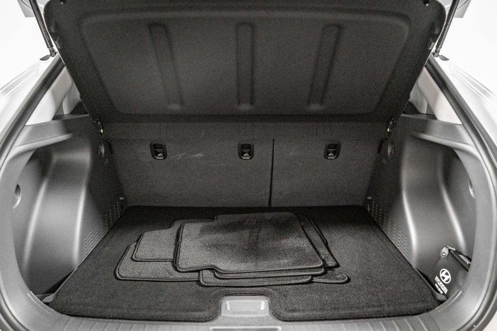 Certified 2025 Hyundai Kona SEL FWD image 33