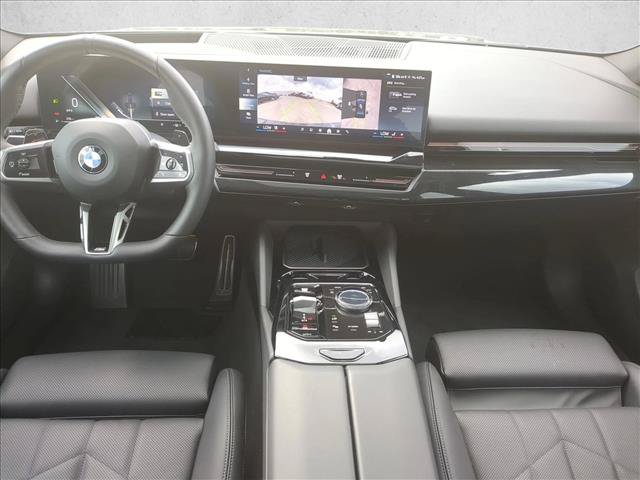 Used 2026 BMW 530i xDrive AWD/4WD image 19