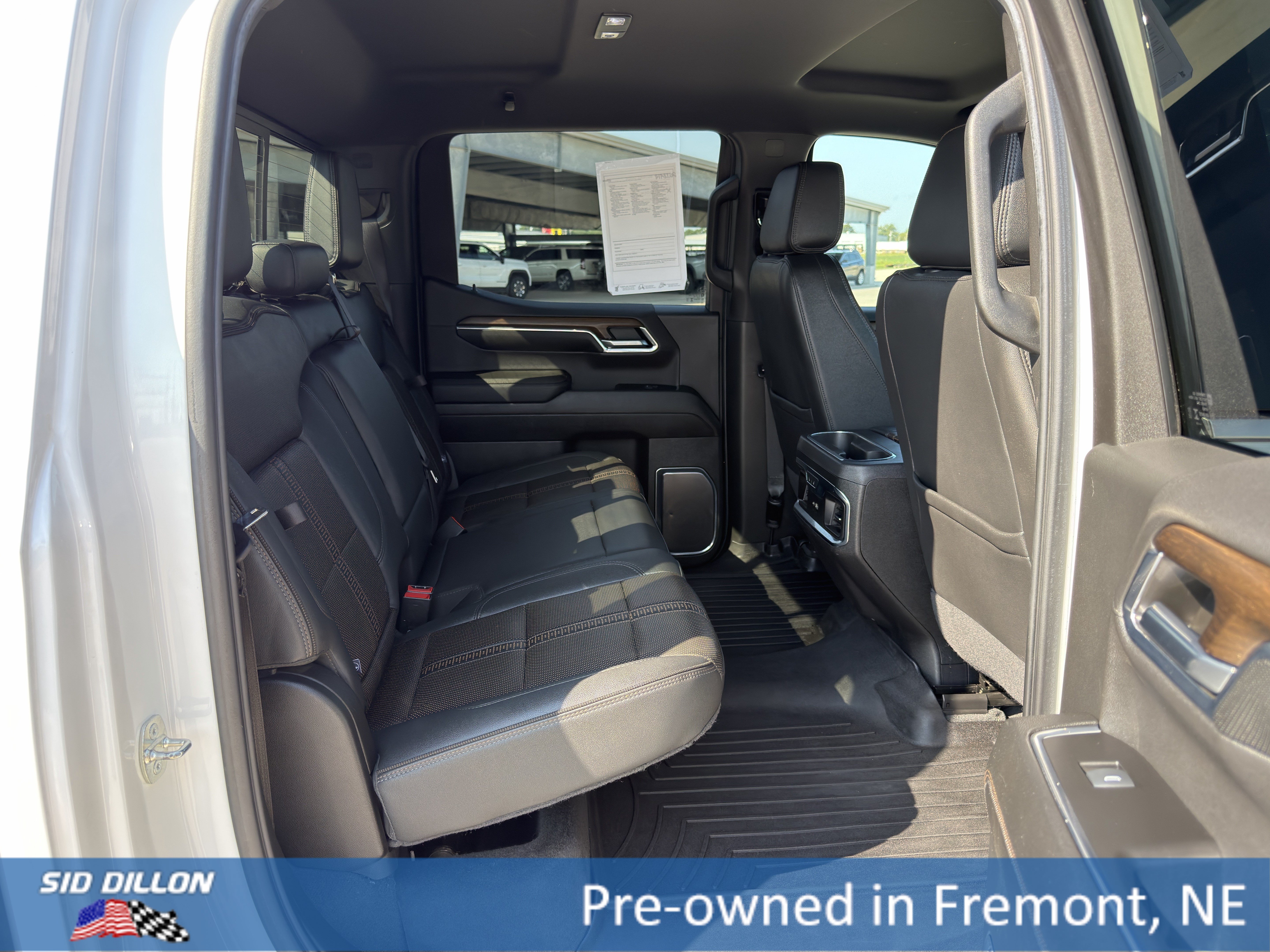 Certified 2024 Chevrolet Silverado 1500 High Country AWD/4WD image 17