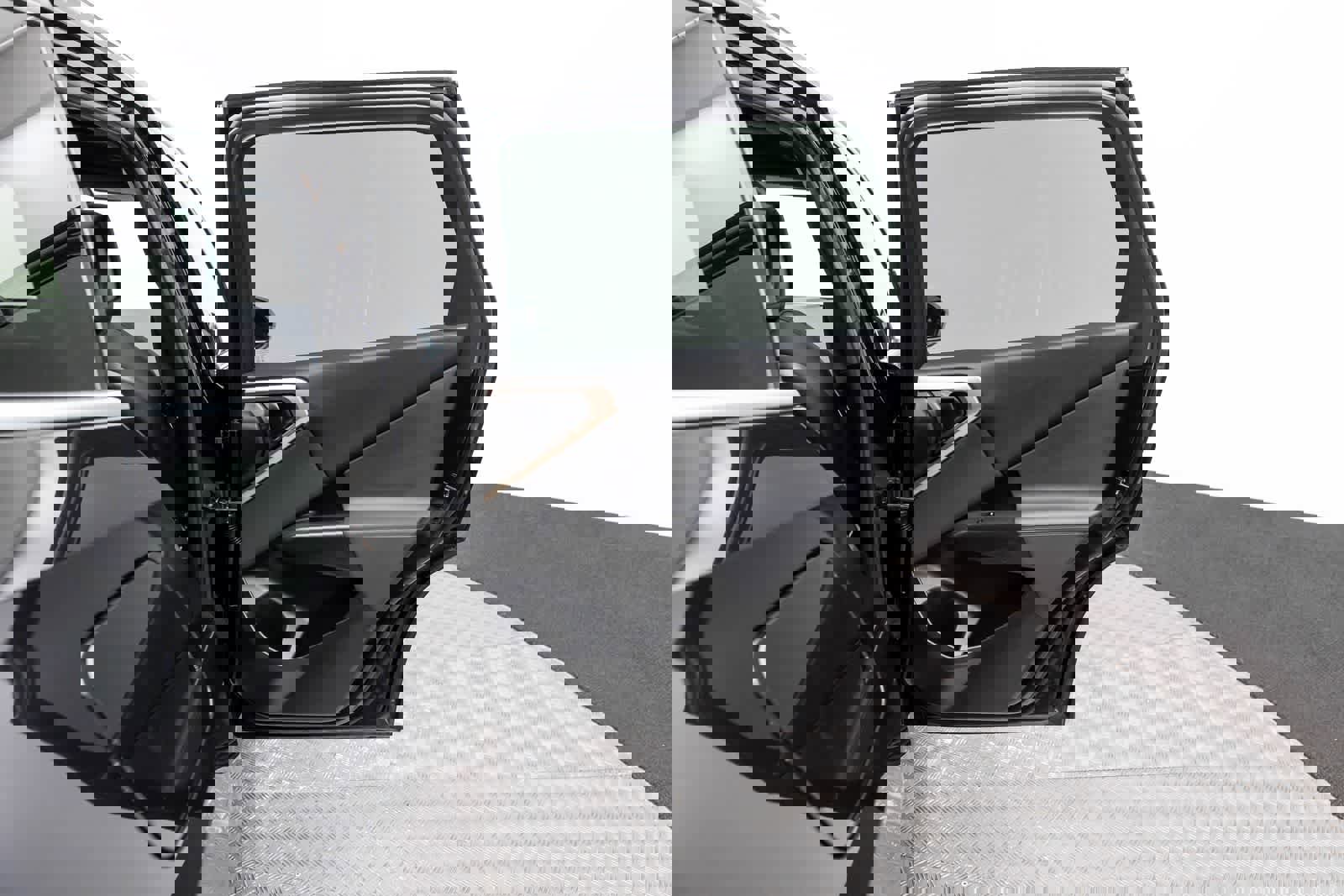 Used 2025 BMW X3 xDrive30i w/ Convenience Package image 39