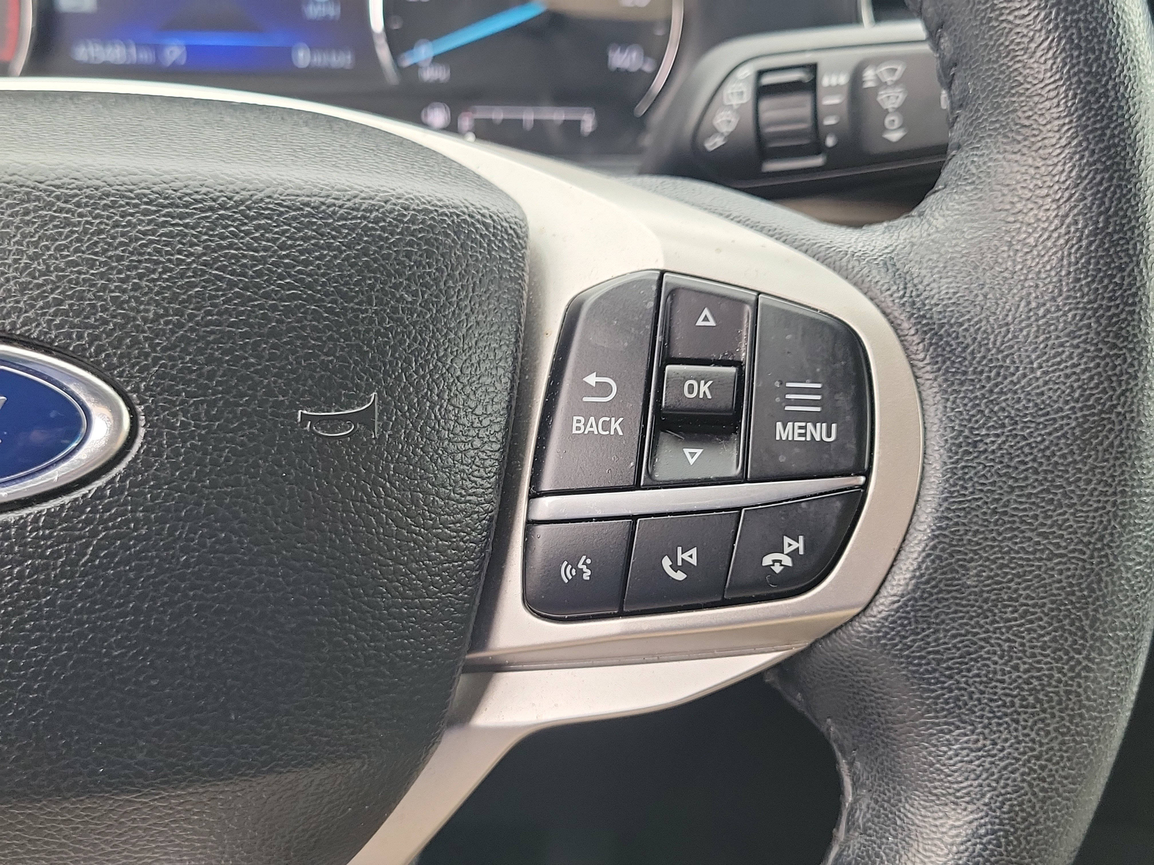 Used 2022 Ford Explorer Limited image 26