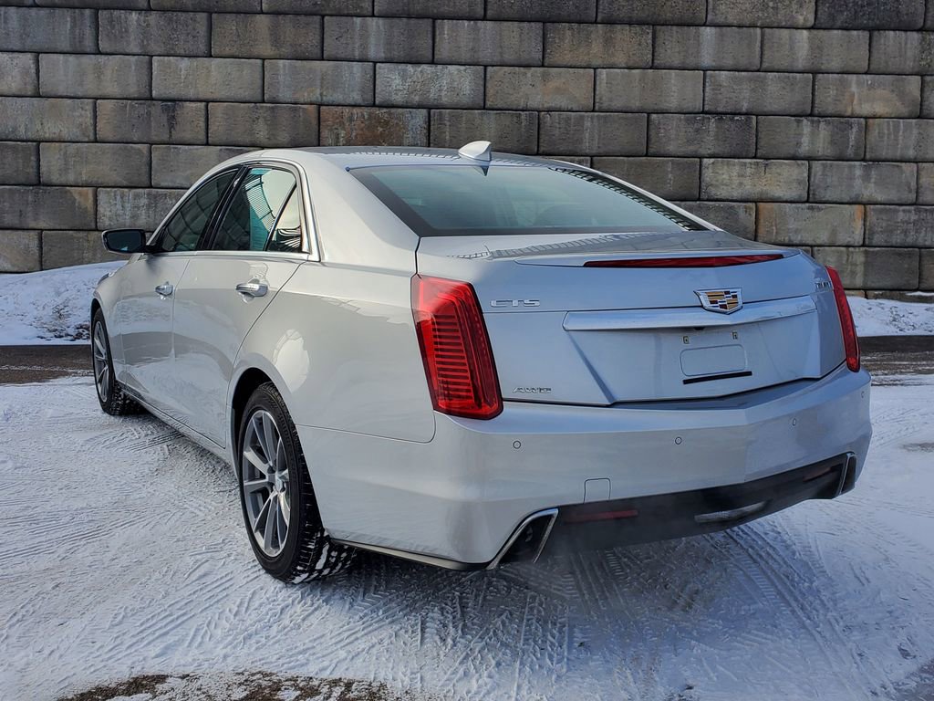 Used 2018 Cadillac CTS Luxury image 3