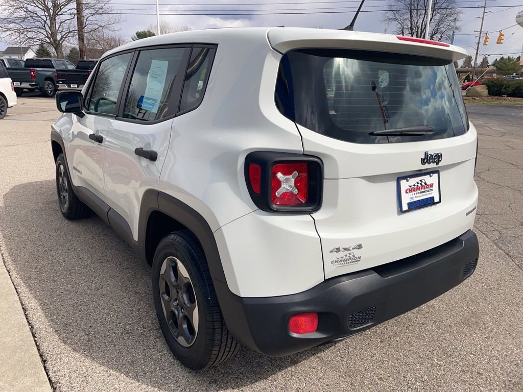 Used 2015 Jeep Renegade Sport w/ Power & Air Group image 5