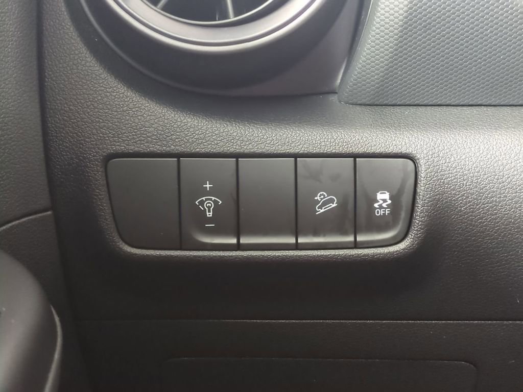 Used 2022 Hyundai Kona N Line w/ Tech Package image 28