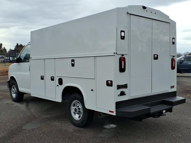 New 2025 GMC Savana 3500 w/ Power Convenience Package RWD image 27