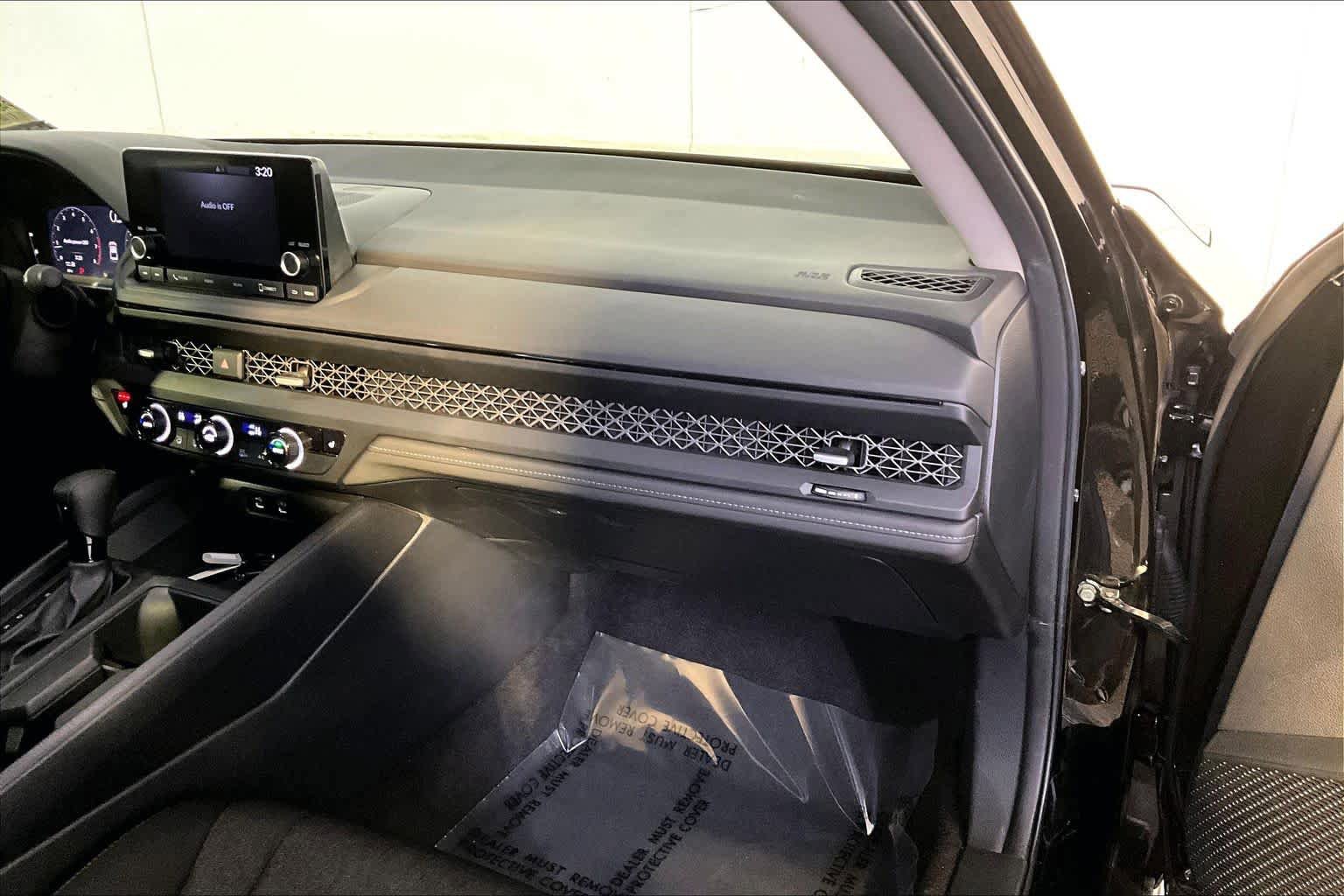 Used 2023 Honda Accord EX image 19