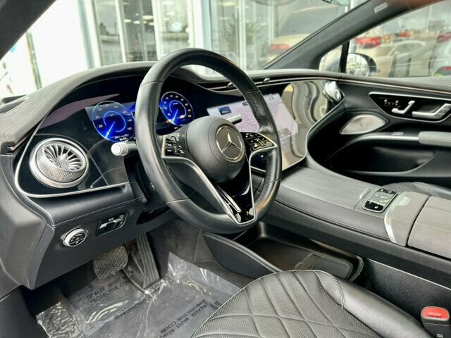 Used 2022 Mercedes-Benz EQS 580 4MATIC Sedan image 14