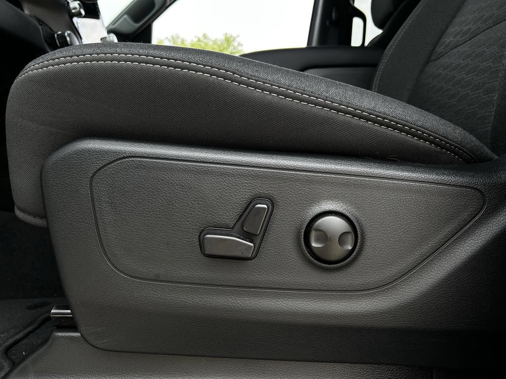 Used 2026 RAM 1500 Lone Star RWD image 30