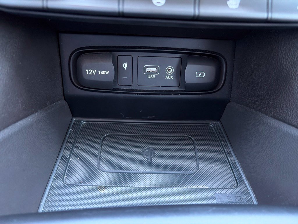 Used 2019 Hyundai Santa Fe AWD image 30