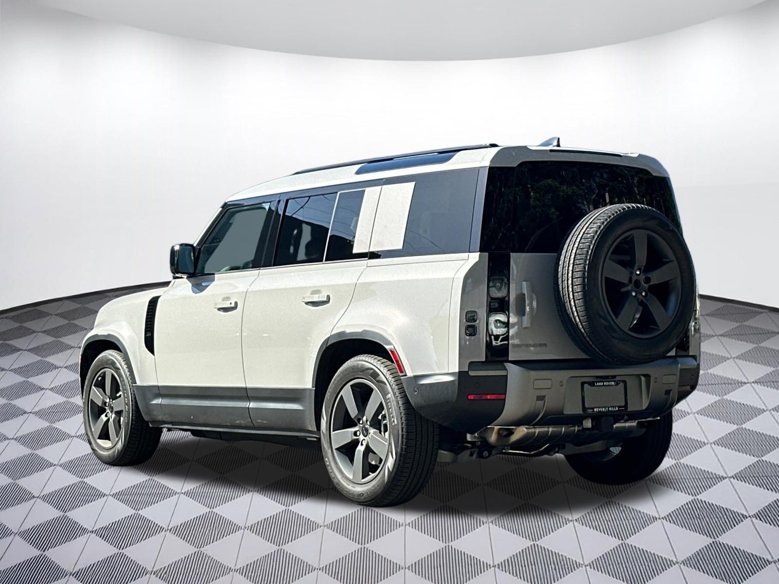 Certified 2026 Land Rover Defender 110 S AWD/4WD image 3