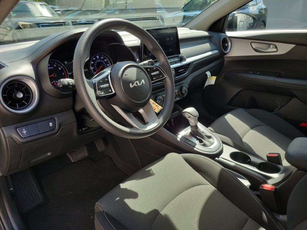 Certified 2024 Kia Forte LXS FWD image 15
