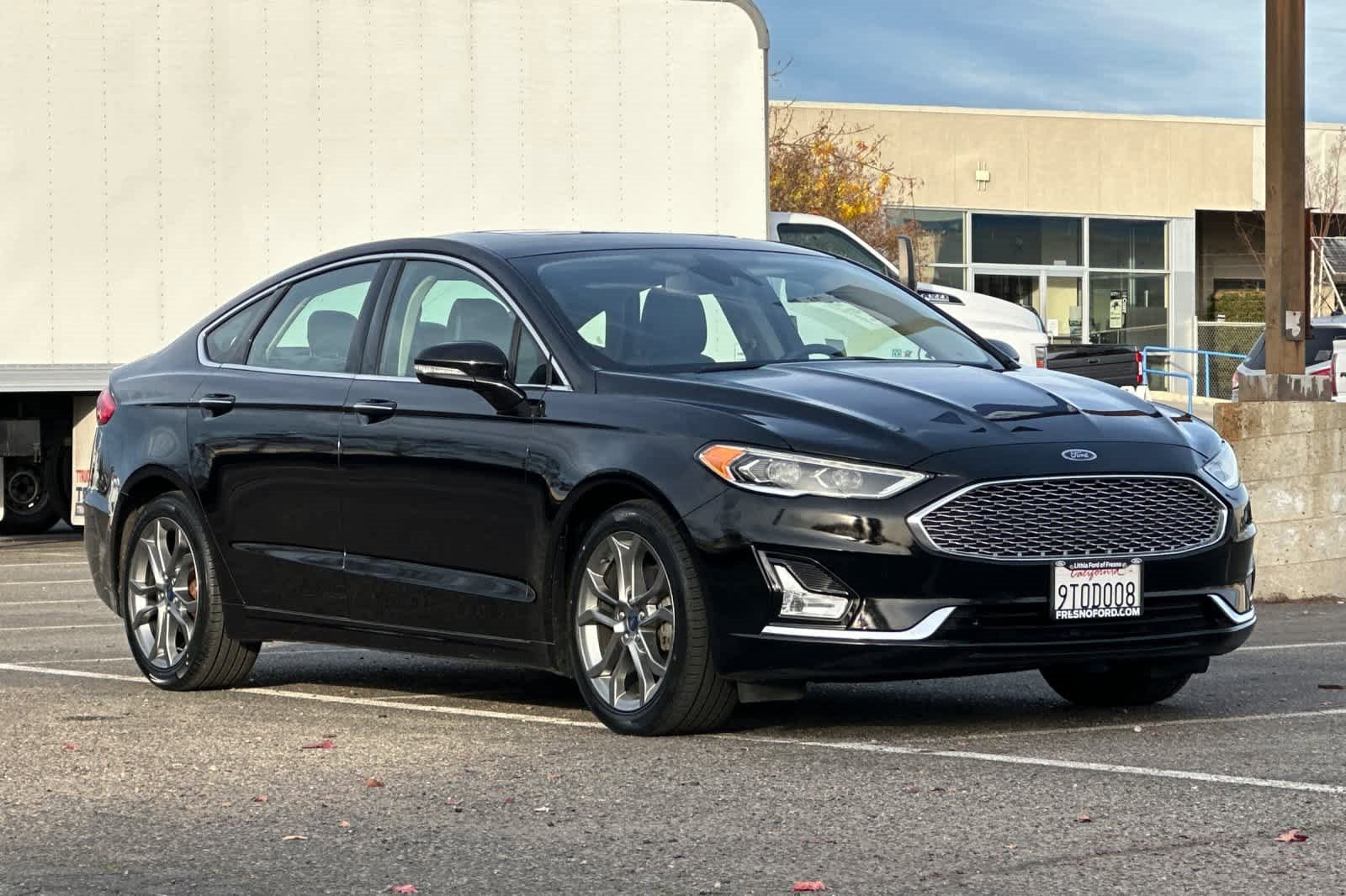 Used 2020 Ford Fusion Titanium image 9