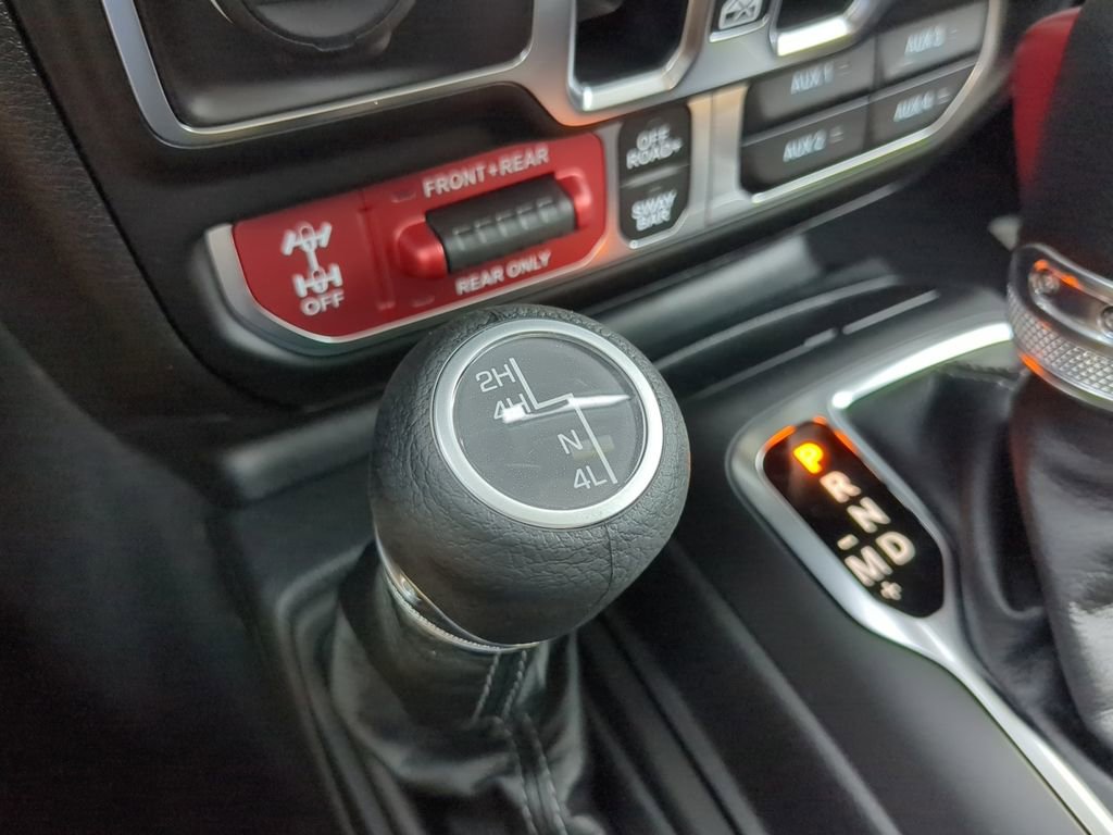 New 2025 Jeep Gladiator Rubicon image 17