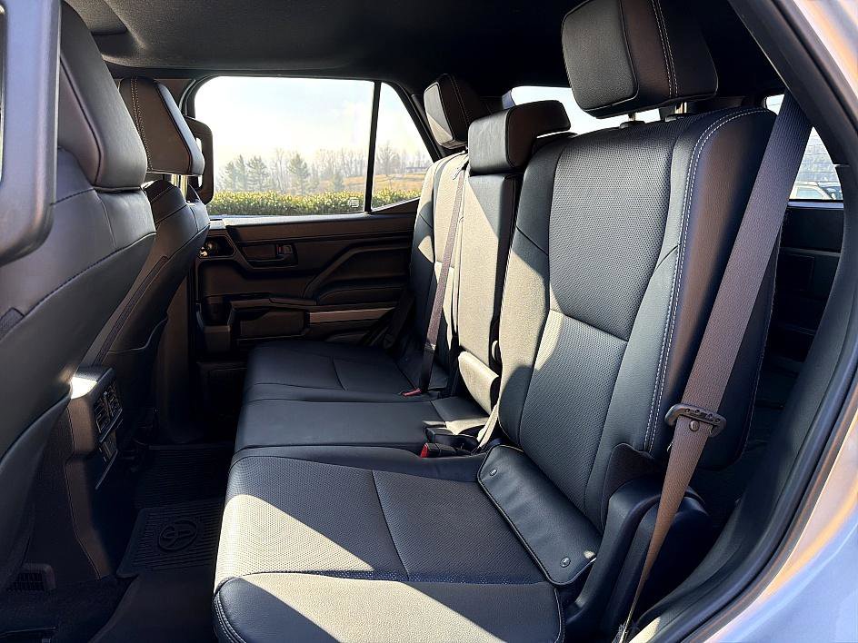 Used 2025 Toyota 4Runner TRD Off-Road Premium image 12