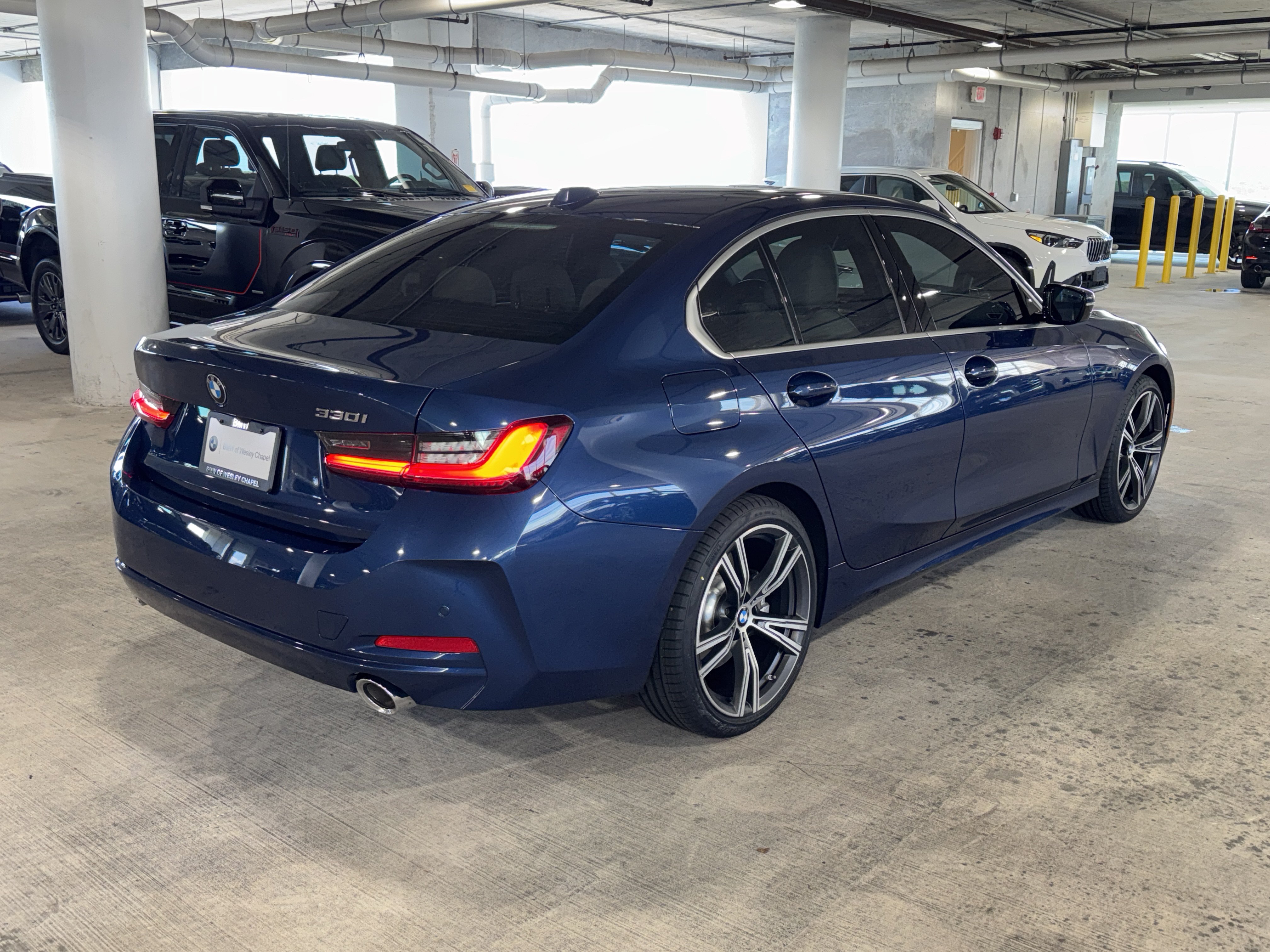 Used 2024 BMW 330i Sedan w/ Convenience Package RWD image 8