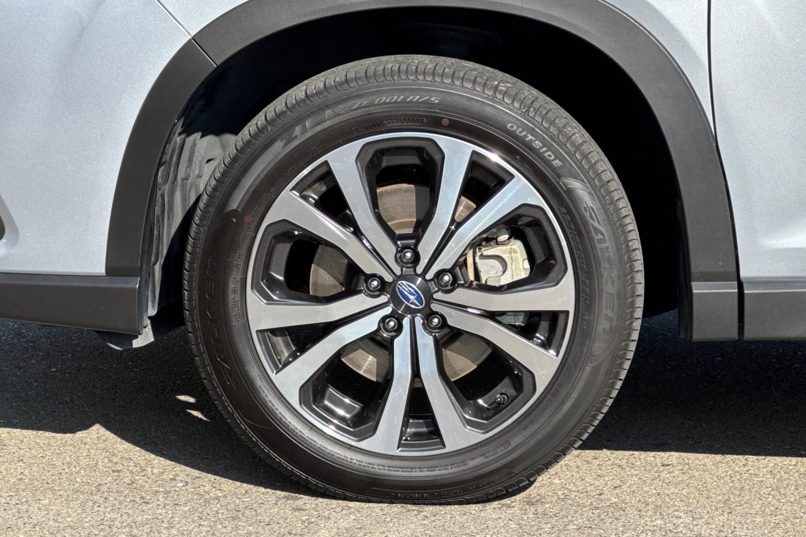 Used 2023 Subaru Forester Limited image 29