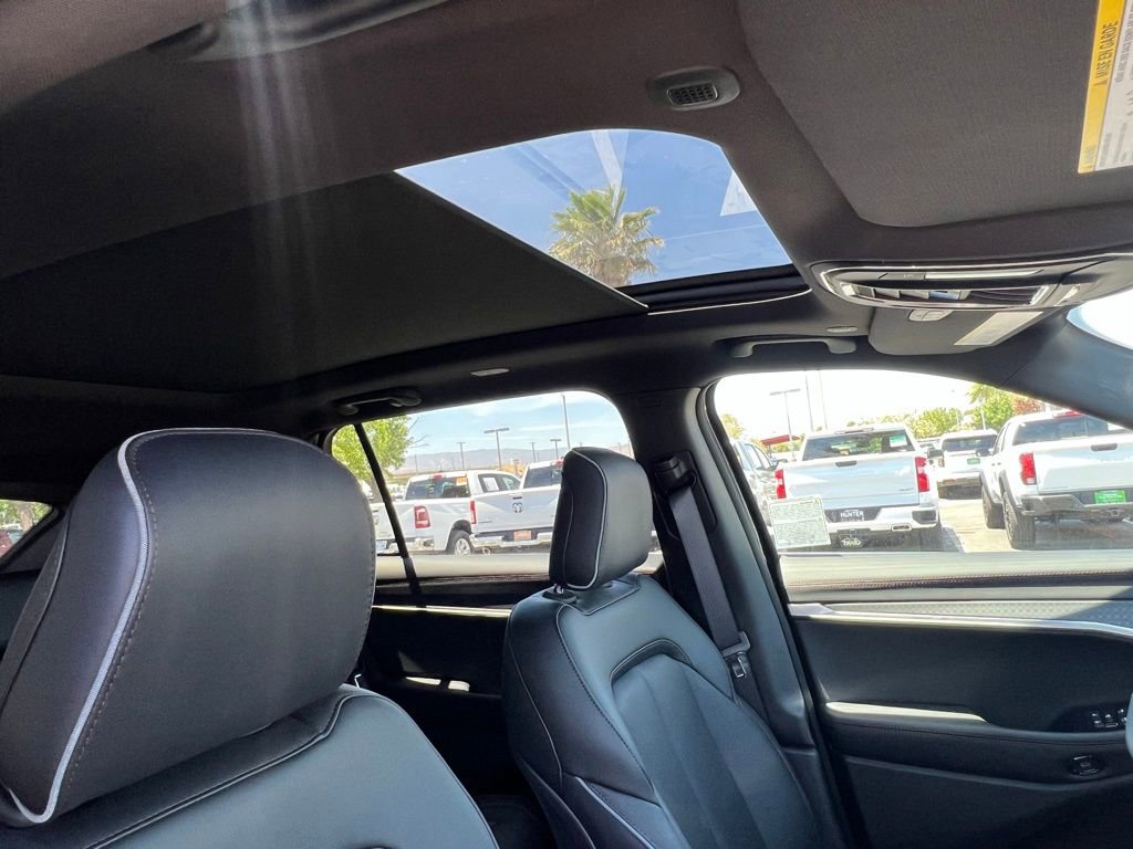 New 2025 Jeep Wagoneer S Limited AWD/4WD image 17