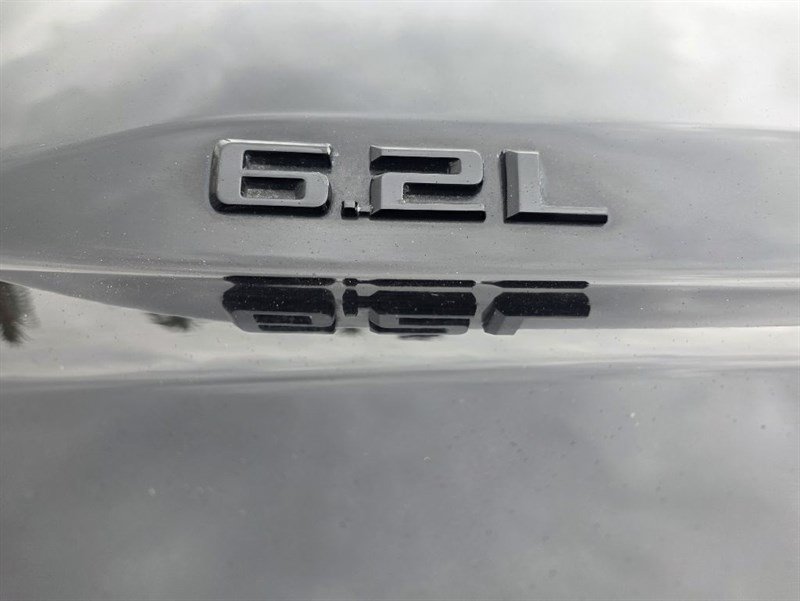 Used 2020 Chevrolet Silverado 1500 LT Trail Boss w/ Midnight Edition AWD/4WD image 14