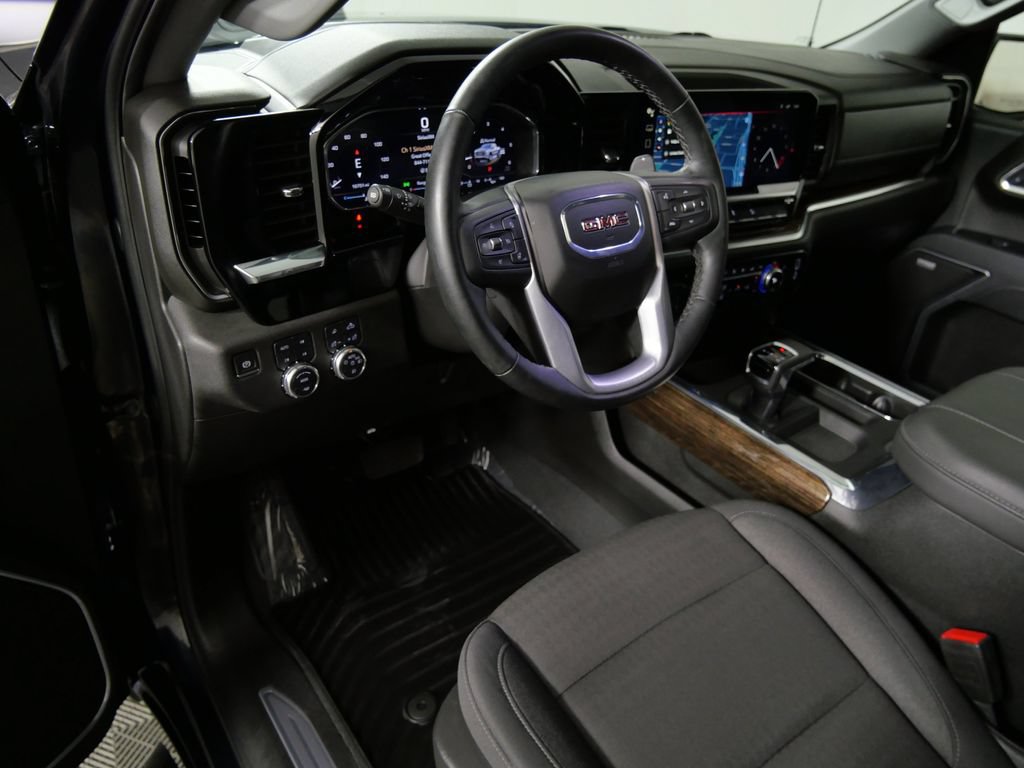 Used 2025 GMC Sierra 1500 Elevation w/ Preferred Package AWD/4WD image 15