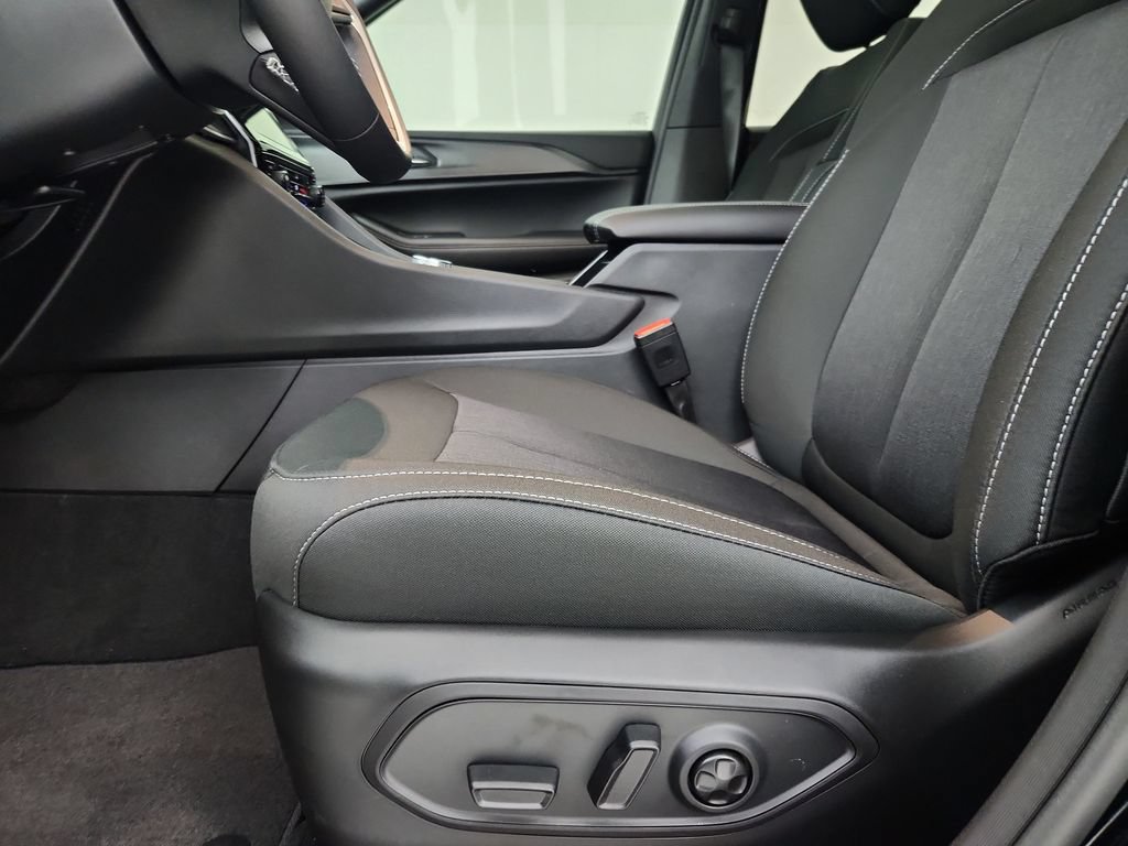 New 2026 Jeep Grand Cherokee Laredo X AWD/4WD image 20